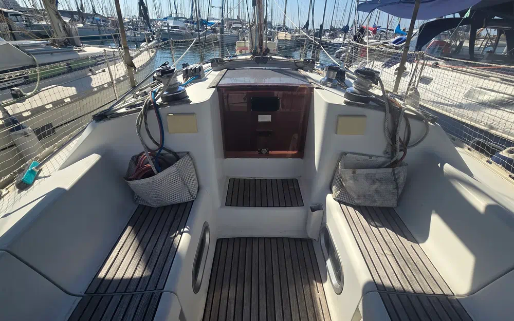 slider 7 Jeanneau Sun Odyssey 33