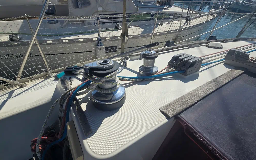 slider 10 Jeanneau Sun Odyssey 33