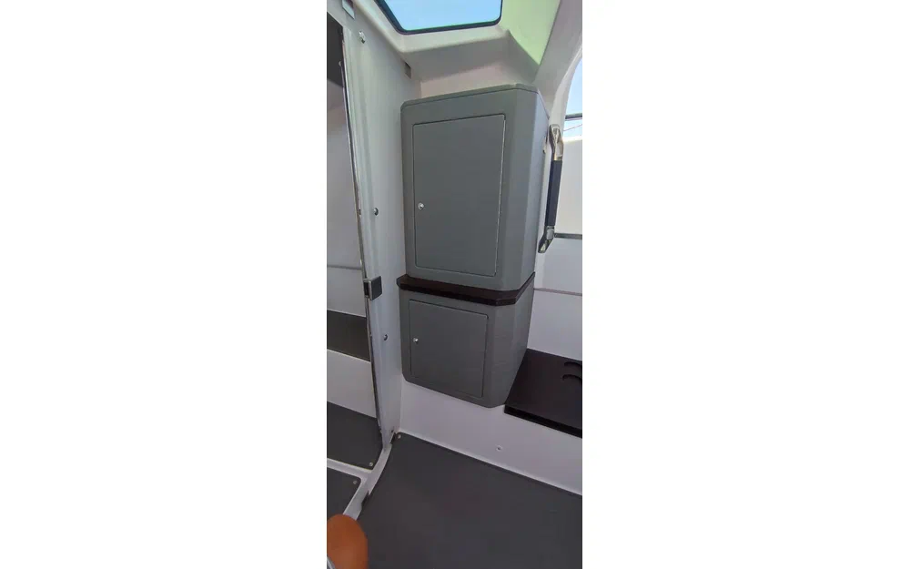 slider 26 Axopar 37 SC