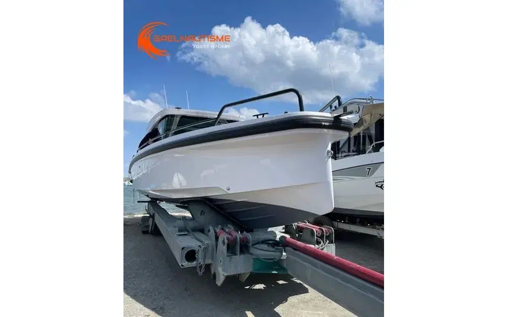 slider 5 Axopar 37 SC