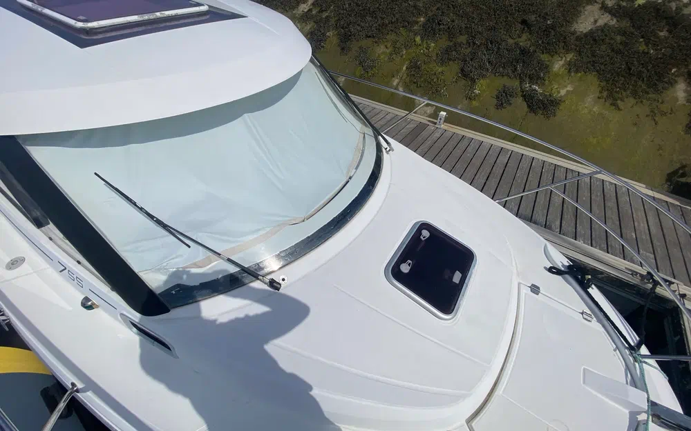 slider 4 Jeanneau Merry Fisher 755