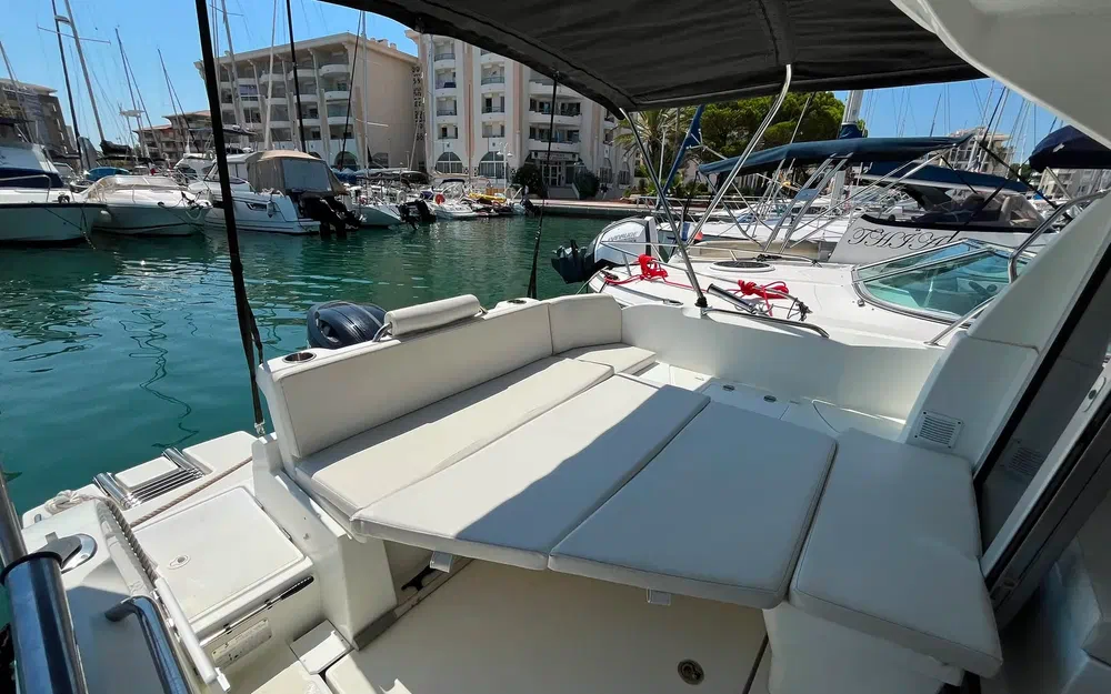 slider 36 Beneteau Antares 8 OB