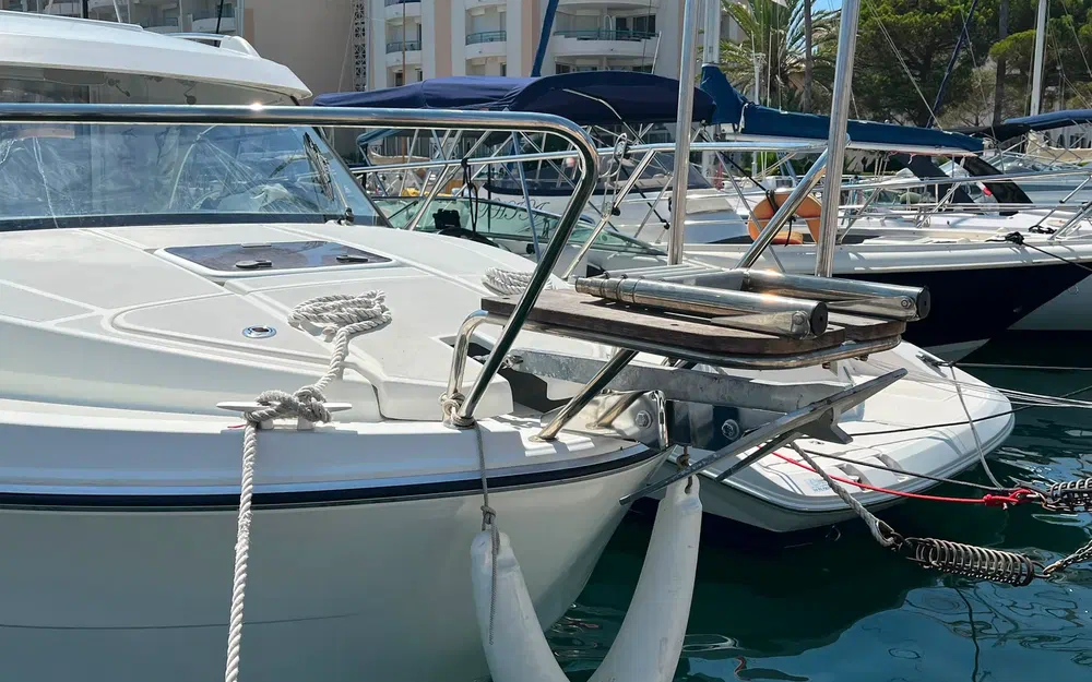 slider 3 Beneteau Antares 8 OB