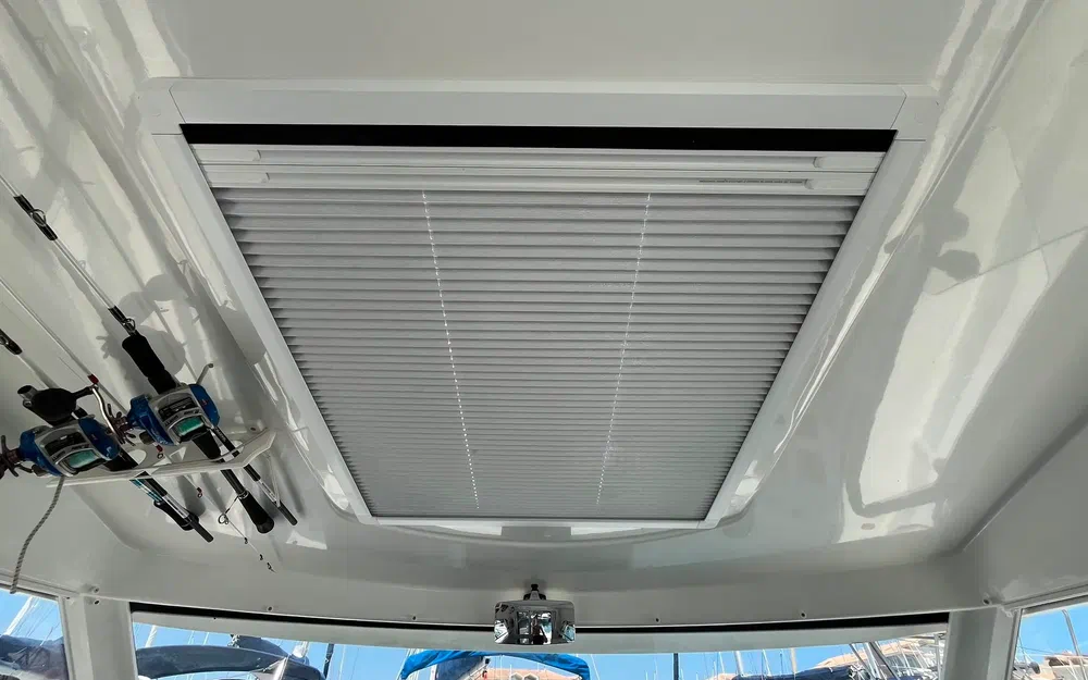 slider 4 Beneteau Antares 8 OB