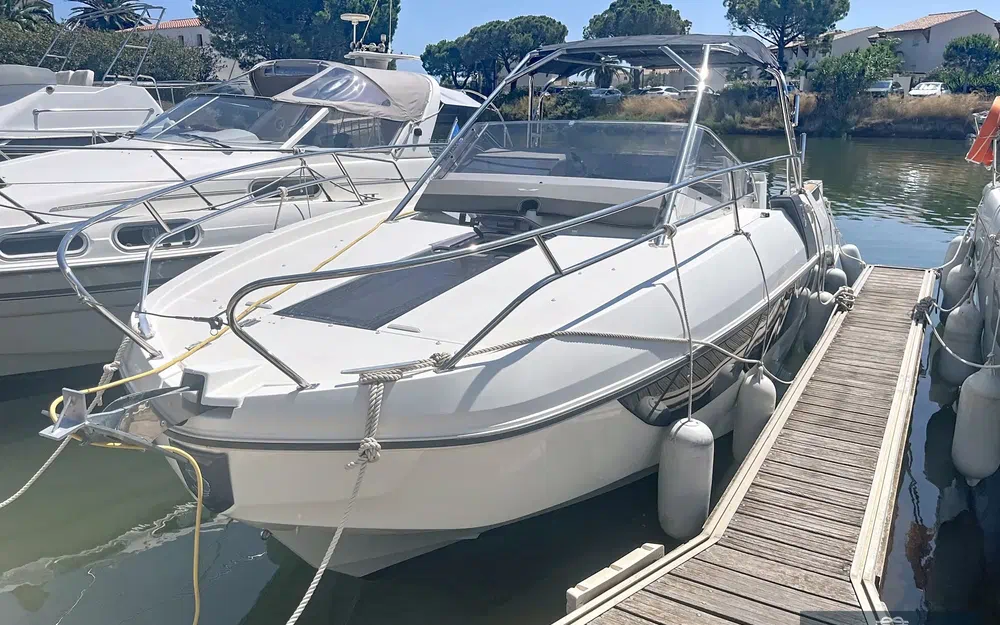 slider 1 Beneteau Flyer 8.8 SUNdeck