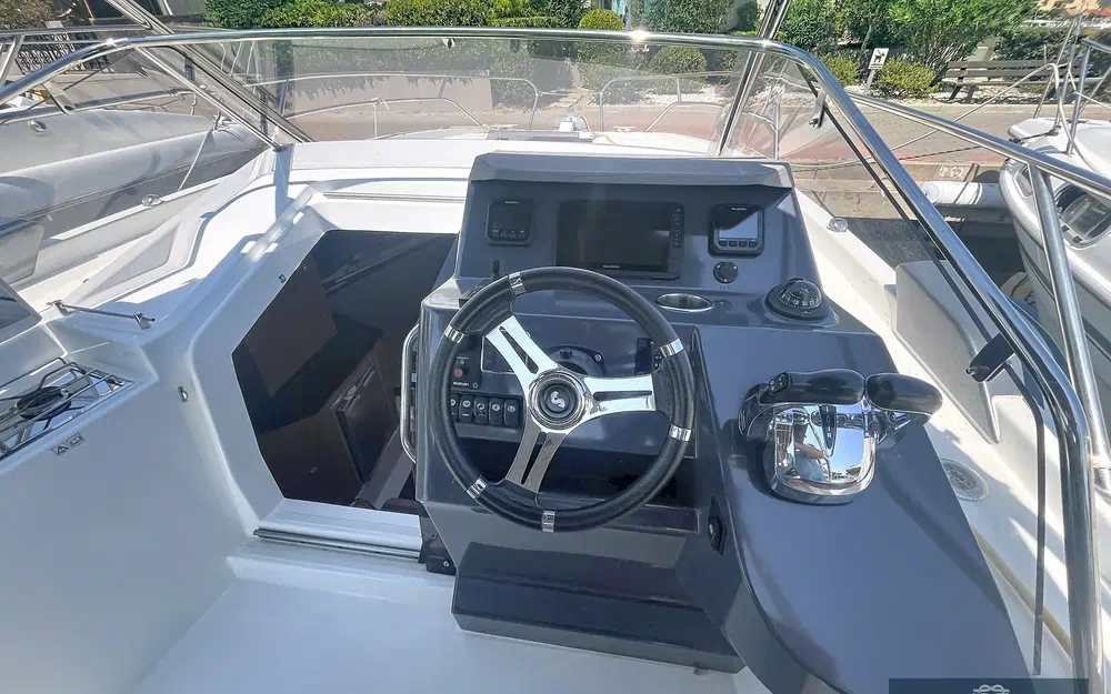 slider 4 Beneteau Flyer 8.8 SUNdeck