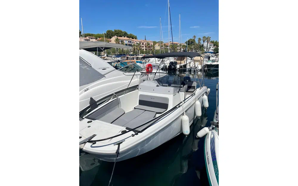 slider 2 Beneteau Flyer 8 SPACEdeck