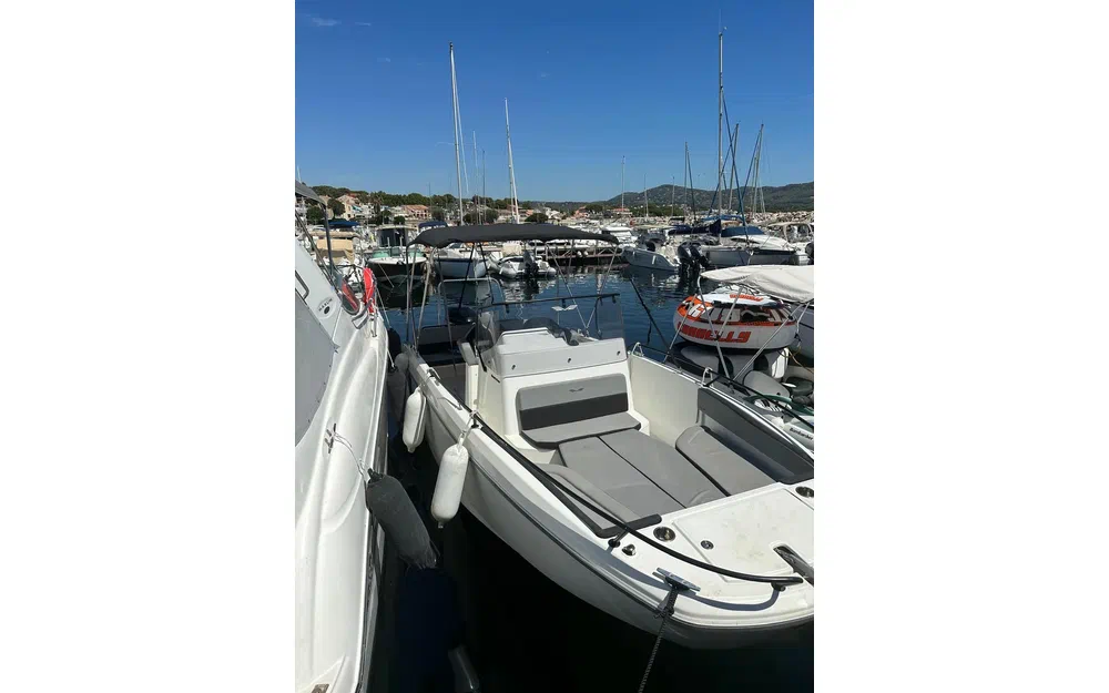 slider 3 Beneteau Flyer 8 SPACEdeck