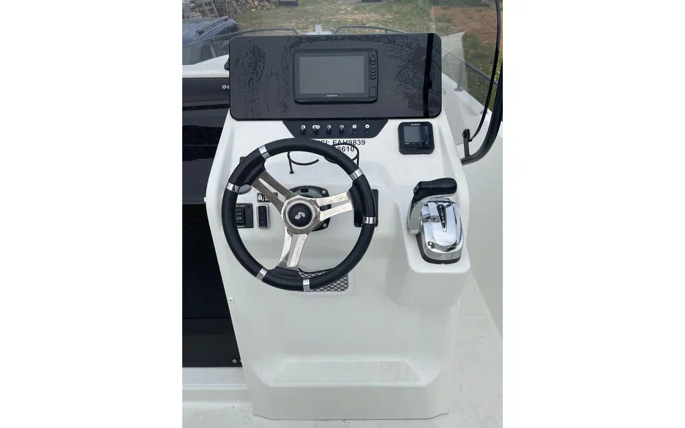 slider 4 Beneteau Flyer 8 SPACEdeck
