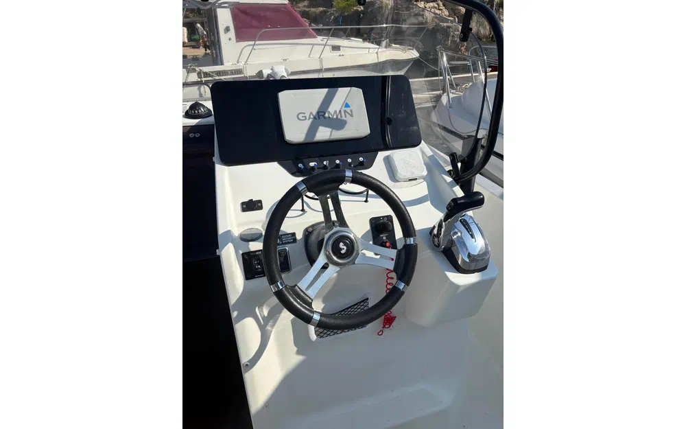 slider 13 Beneteau Flyer 8 SPACEdeck