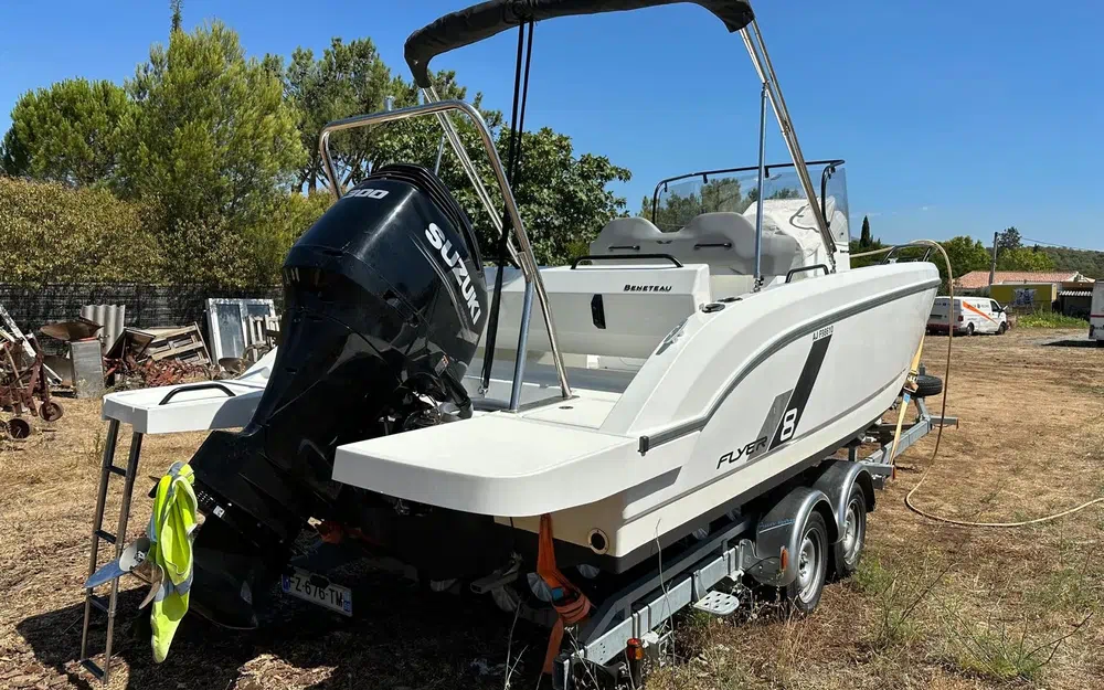 slider 1 Beneteau Flyer 8 SPACEdeck