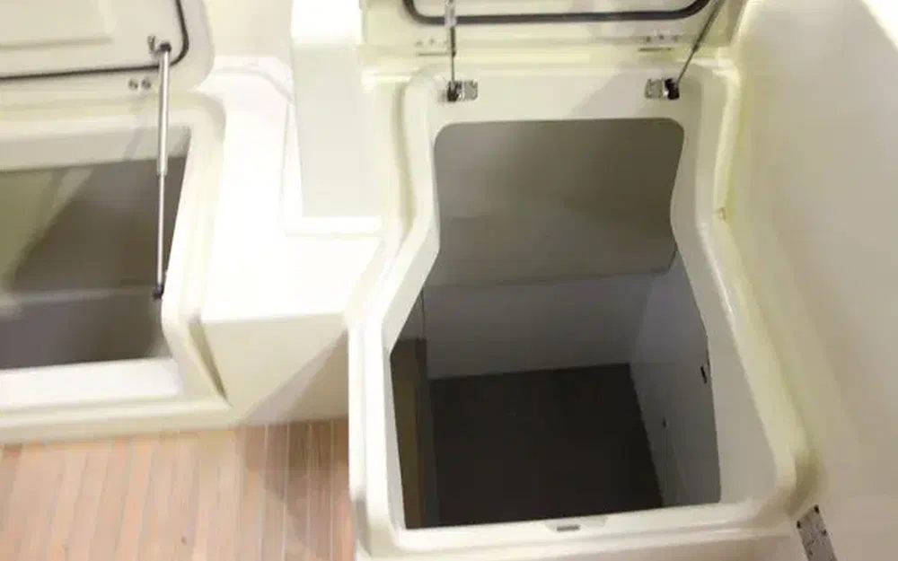 slider 11 Beneteau Monte Carlo 5 S