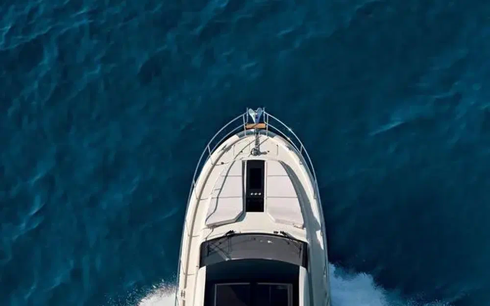 slider 4 Beneteau Monte Carlo 5 S