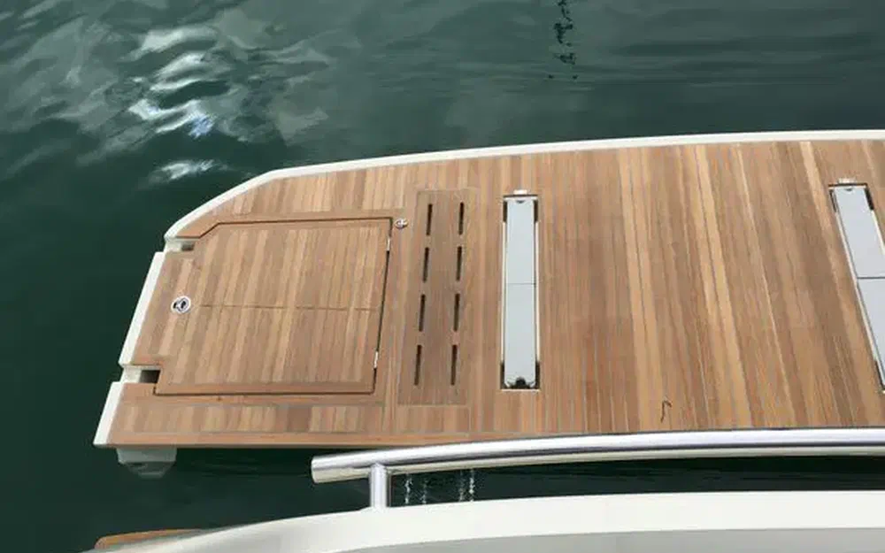 slider 5 Beneteau Monte Carlo 5 S