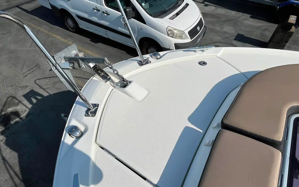 slider 12 Jeanneau Merry Fisher 695