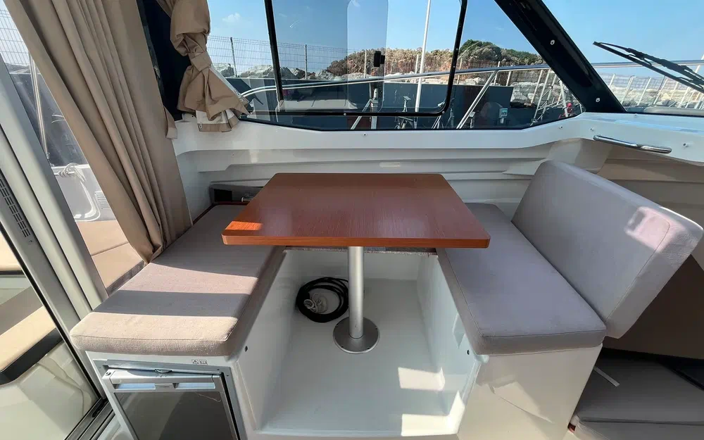 slider 20 Jeanneau Merry Fisher 695
