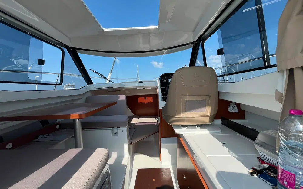 slider 23 Jeanneau Merry Fisher 695