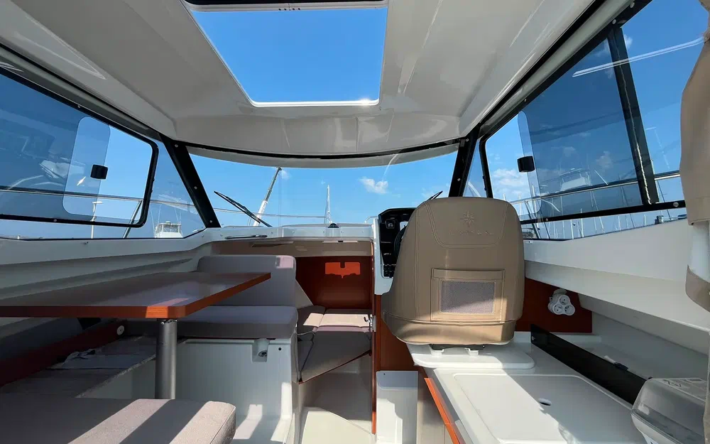 slider 24 Jeanneau Merry Fisher 695