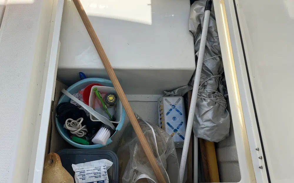 slider 11 Parker 660 Pilothouse