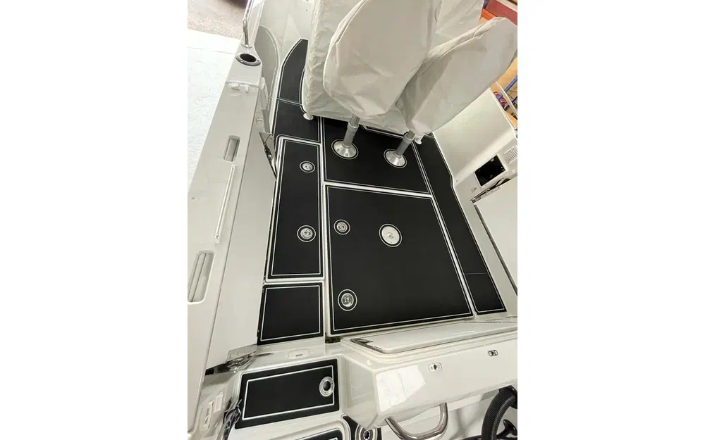 slider 9 Jeanneau Cap Camarat 7.5 CC Serie 3