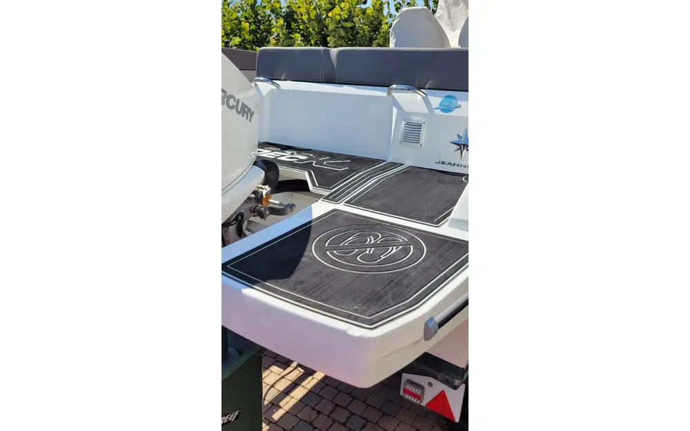 slider 11 Jeanneau Cap Camarat 7.5 CC Serie 3