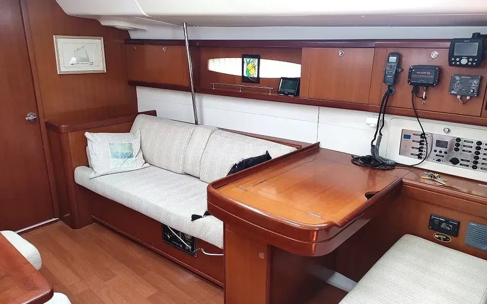 slider 42 Beneteau Oceanis 50