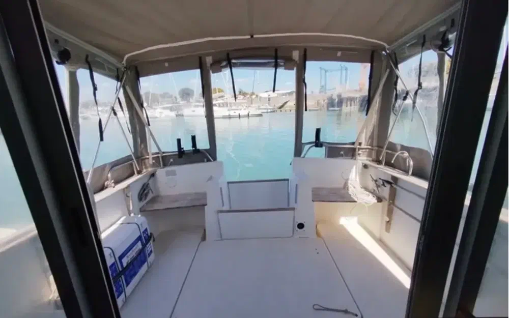 slider 2 Beneteau Antares 805