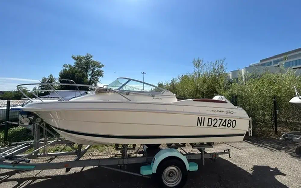 slider 0 Jeanneau Leader 545