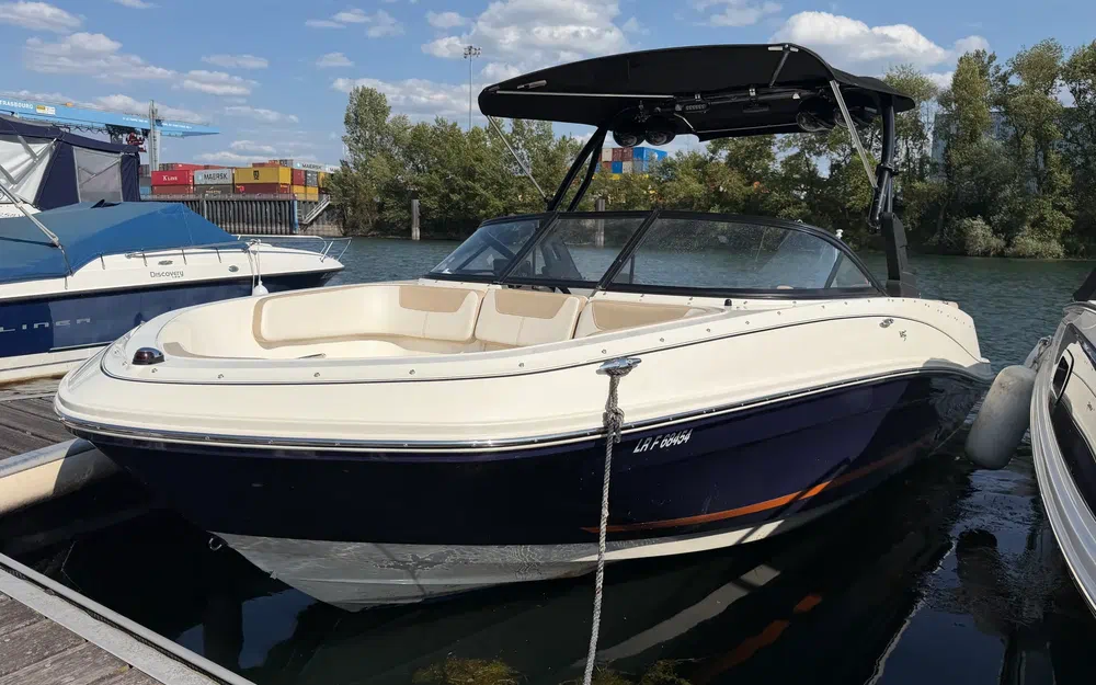 slider 0 Bayliner VR5 BOWRIDER OB