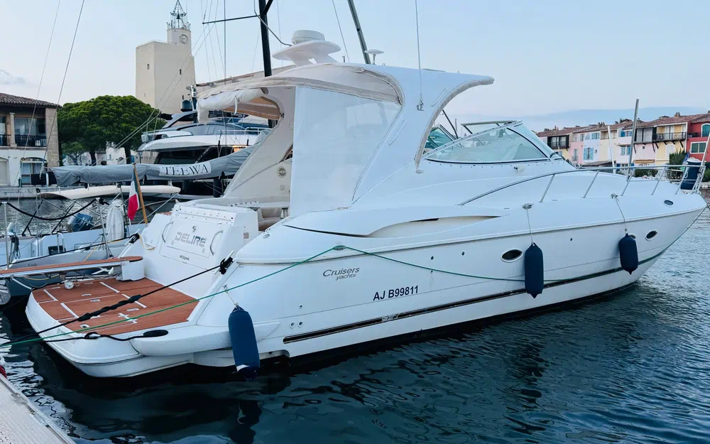 slider 0 Cruisers Yachts 440 Express