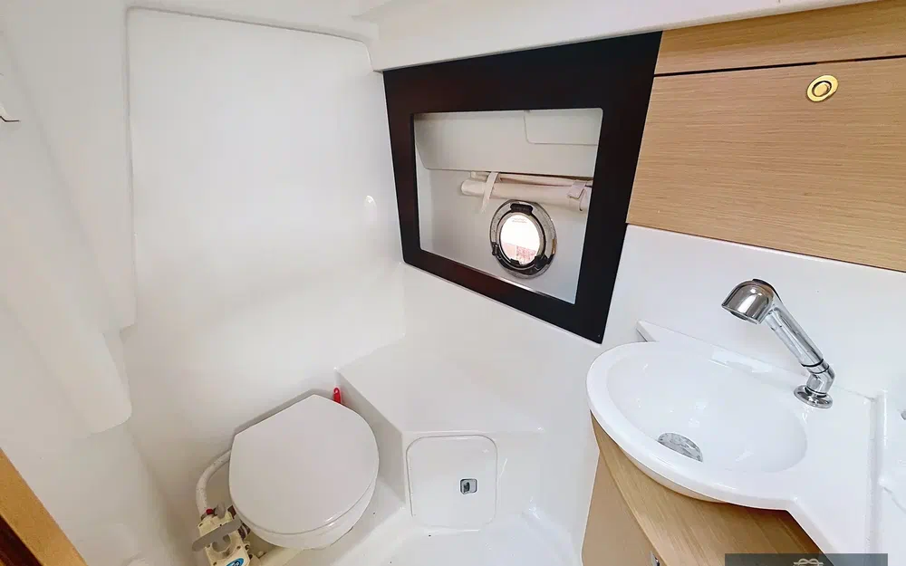slider 16 Beneteau Monte Carlo 32