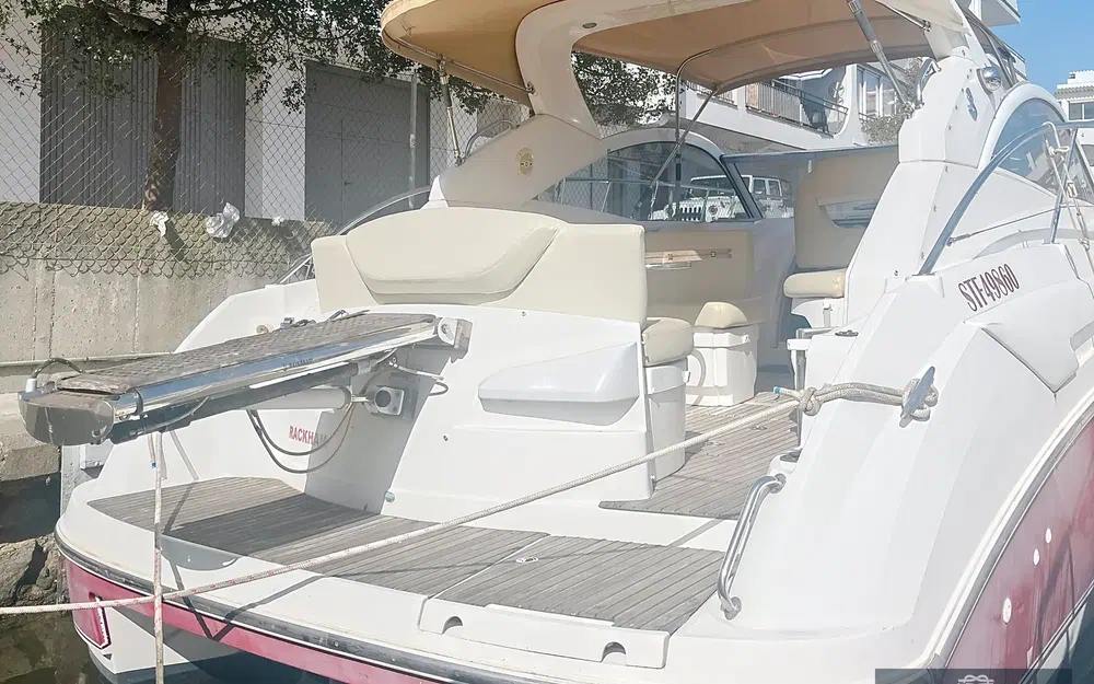 slider 2 Beneteau Monte Carlo 32