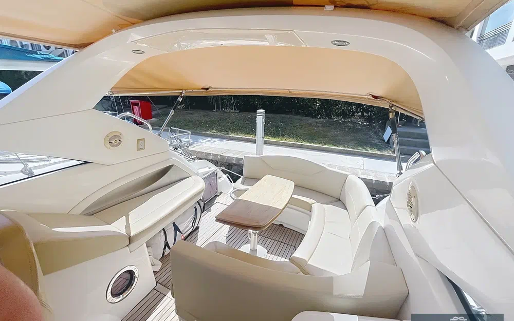 slider 5 Beneteau Monte Carlo 32