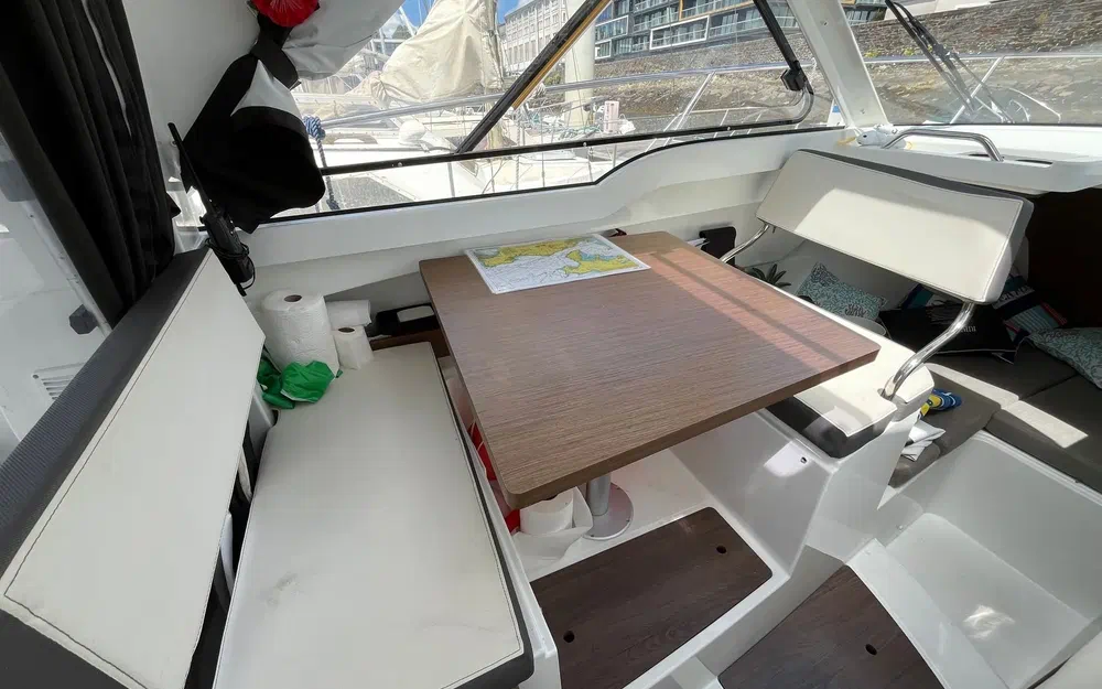 slider 7 Beneteau Antares 7 OB