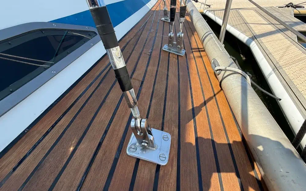 slider 9 Grand Soleil 35