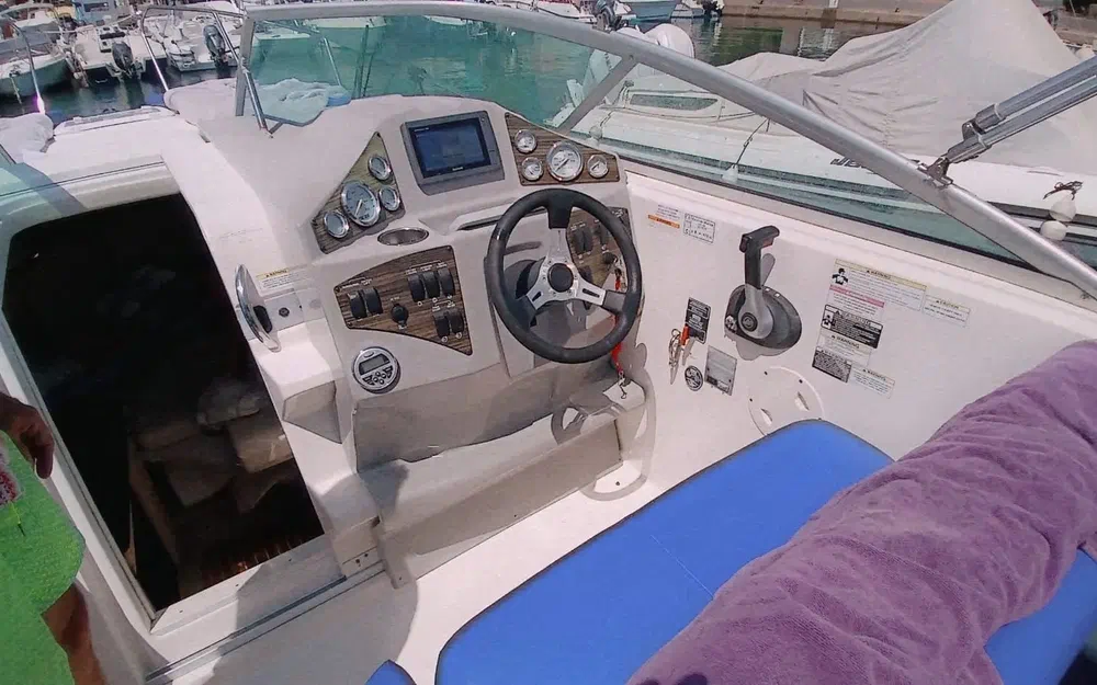 slider 6 Bayliner 255