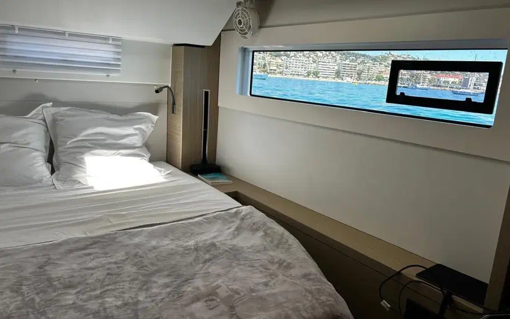 slider 12 Lagoon 46