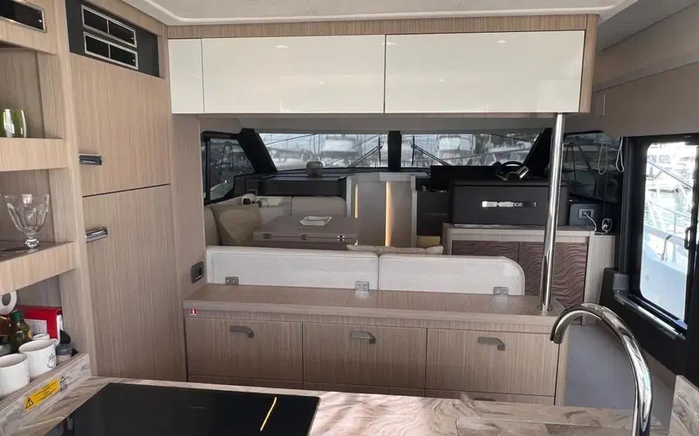 slider 25 Prestige Yachts F4.9