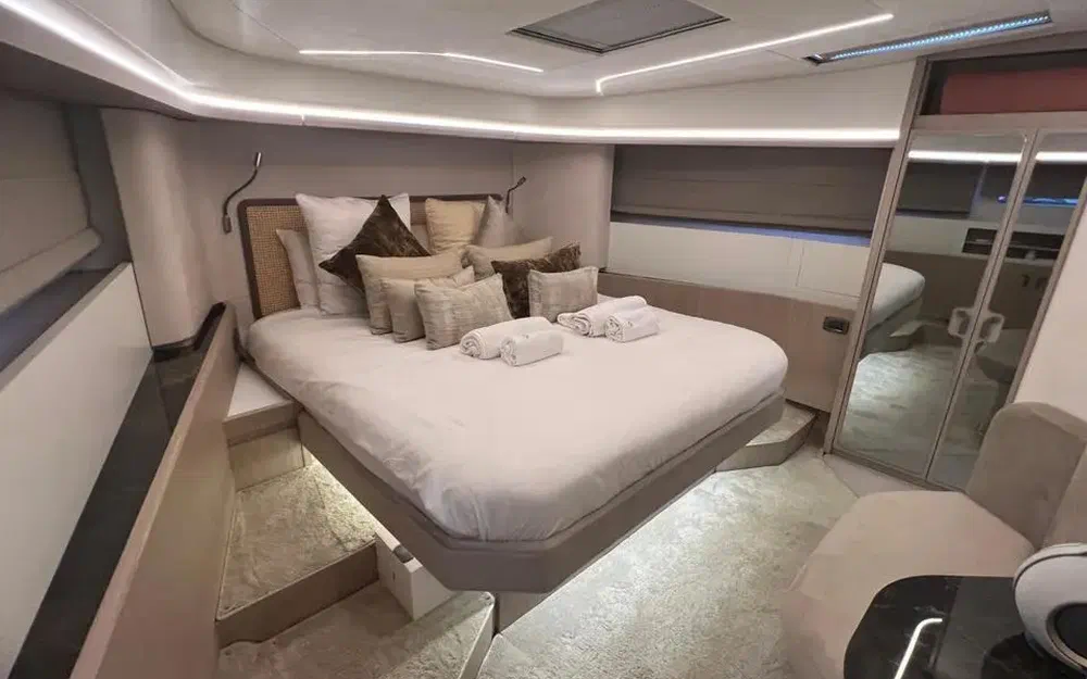 slider 35 Prestige Yachts F4.9