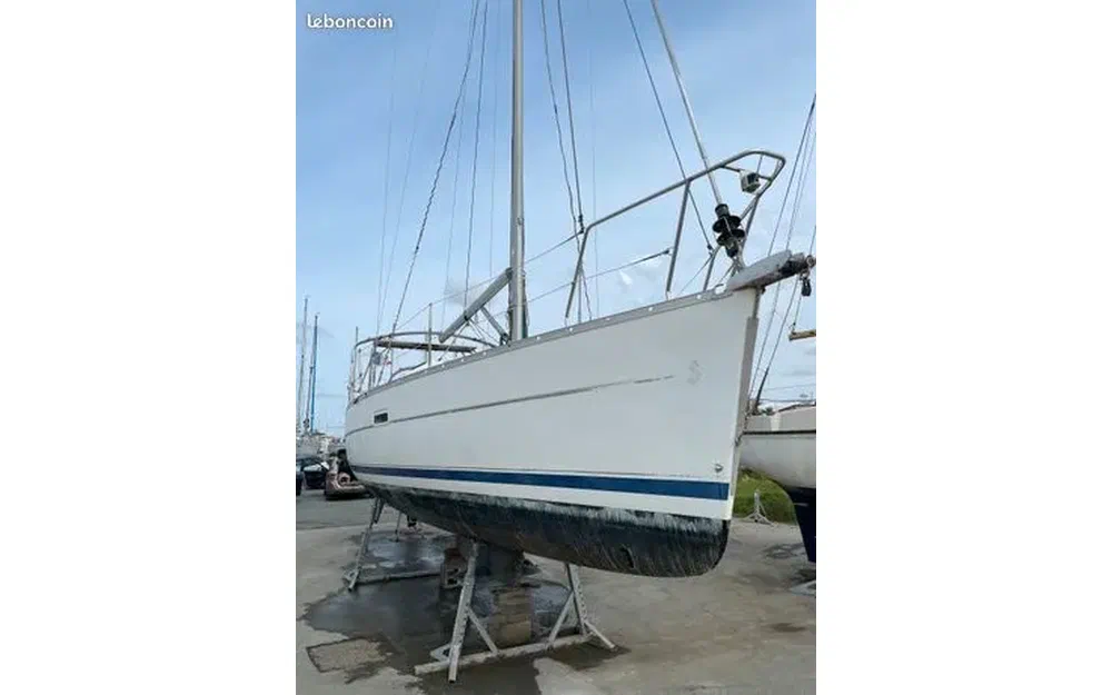slider 1 Beneteau Oceanis 323 Clipper