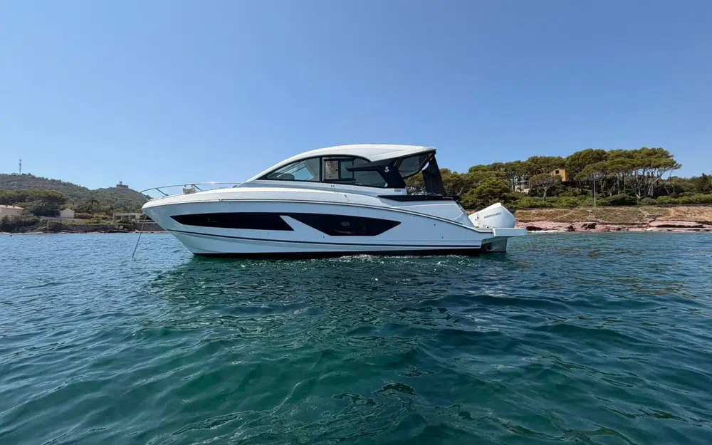slider 0 Beneteau Gran Turismo 32