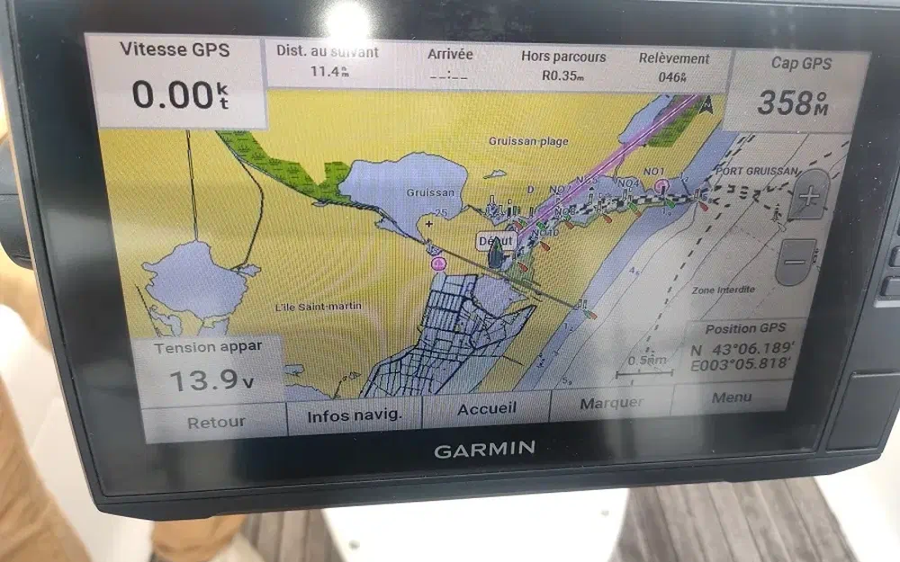 slider 12 Jeanneau Sun Odyssey 43