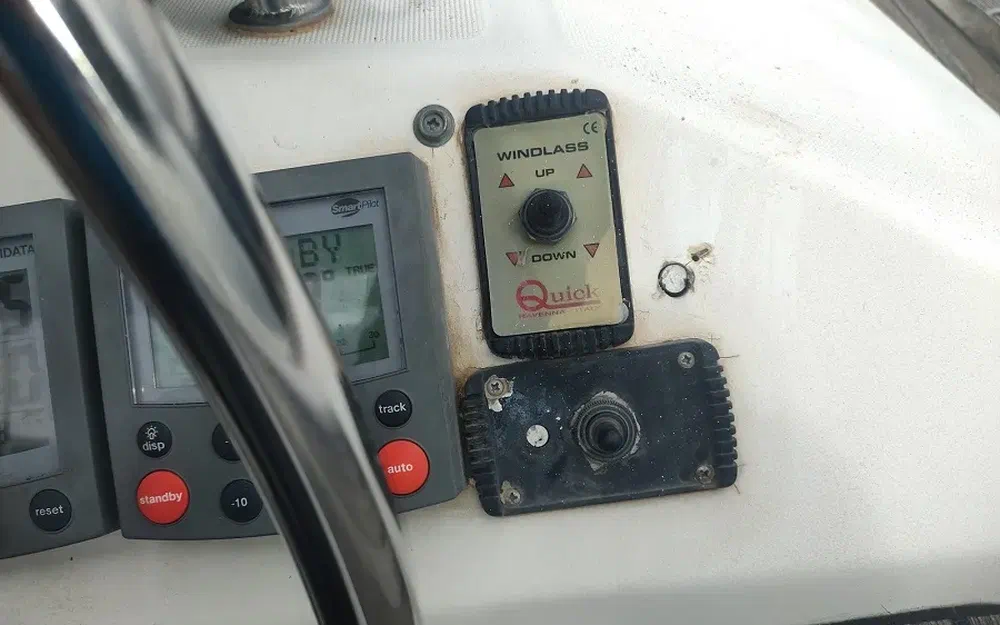 slider 14 Jeanneau Sun Odyssey 43