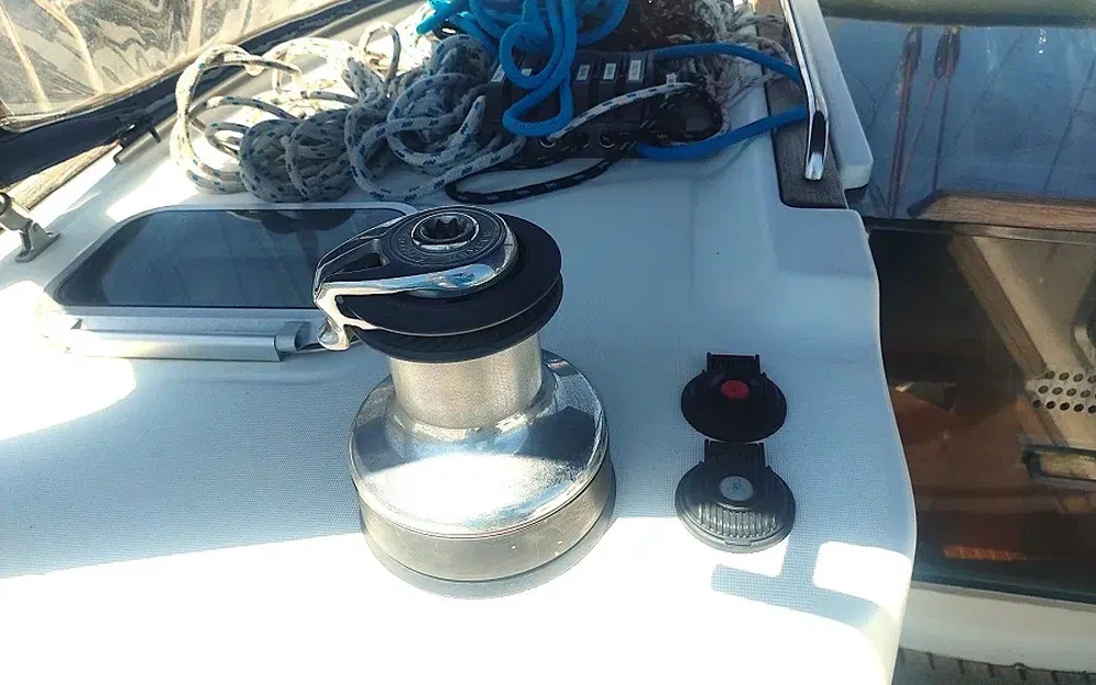 slider 18 Jeanneau Sun Odyssey 43