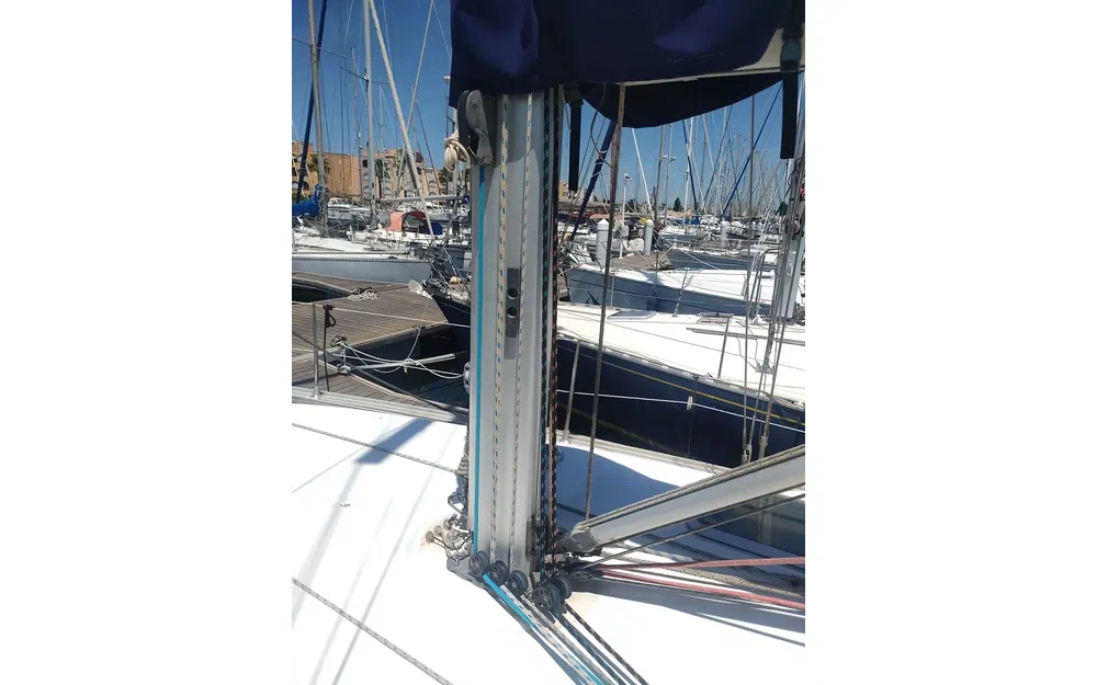 slider 19 Jeanneau Sun Odyssey 43
