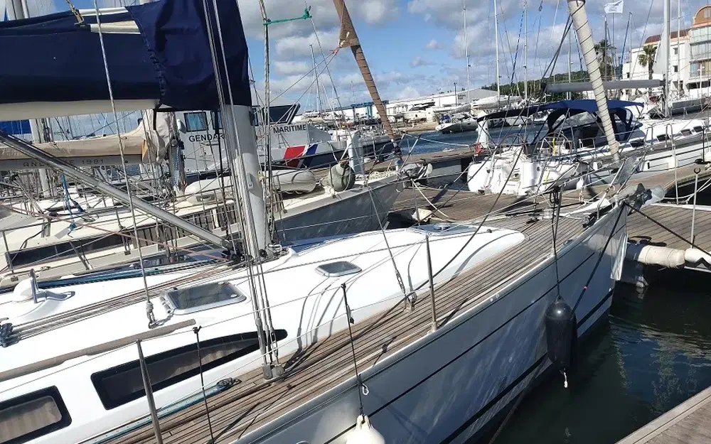 slider 4 Jeanneau Sun Odyssey 43