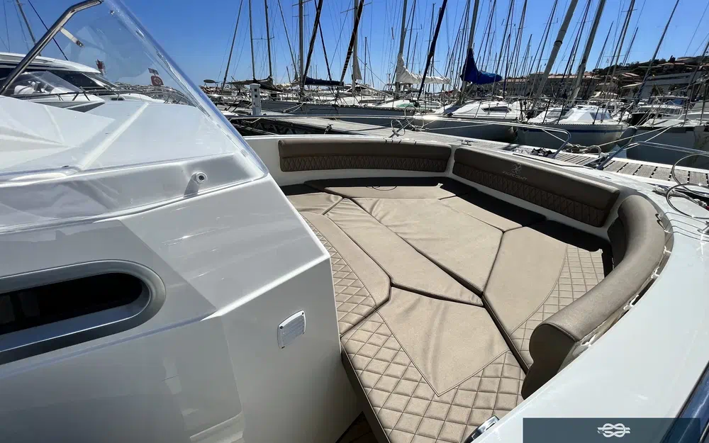 slider 9 Pacific Craft 750 Open