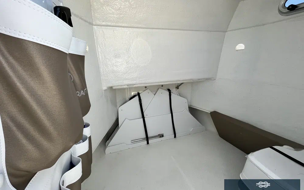 slider 13 Pacific Craft 750 Open