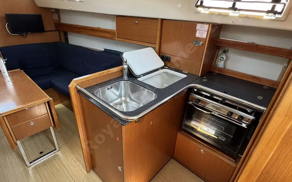 slider 12 Bavaria Cruiser 32