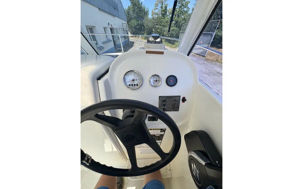 slider 9 Suzuki 70